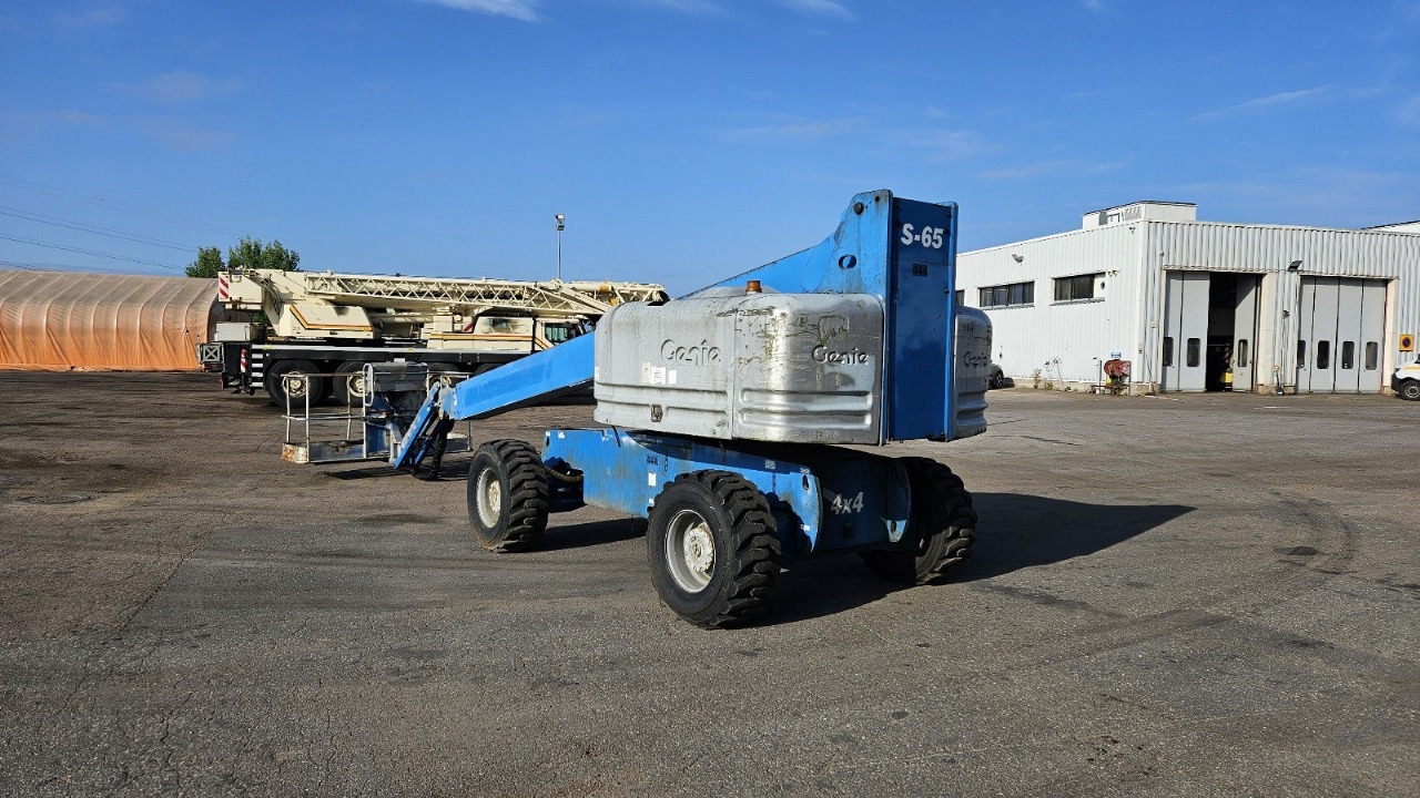 Sold - Telescopic Boom Lift - View 3